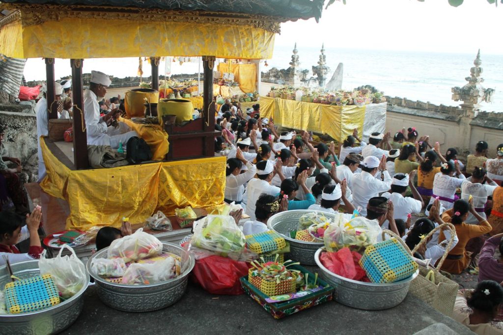 Pura Batu Medawu