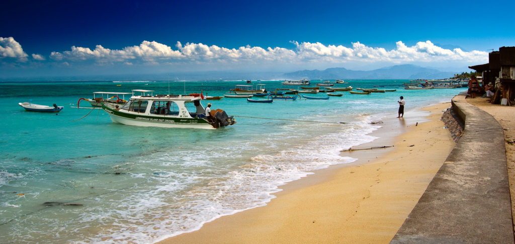 Pantai Jungut Batu Nusa Lembongan@thenusapenida.com