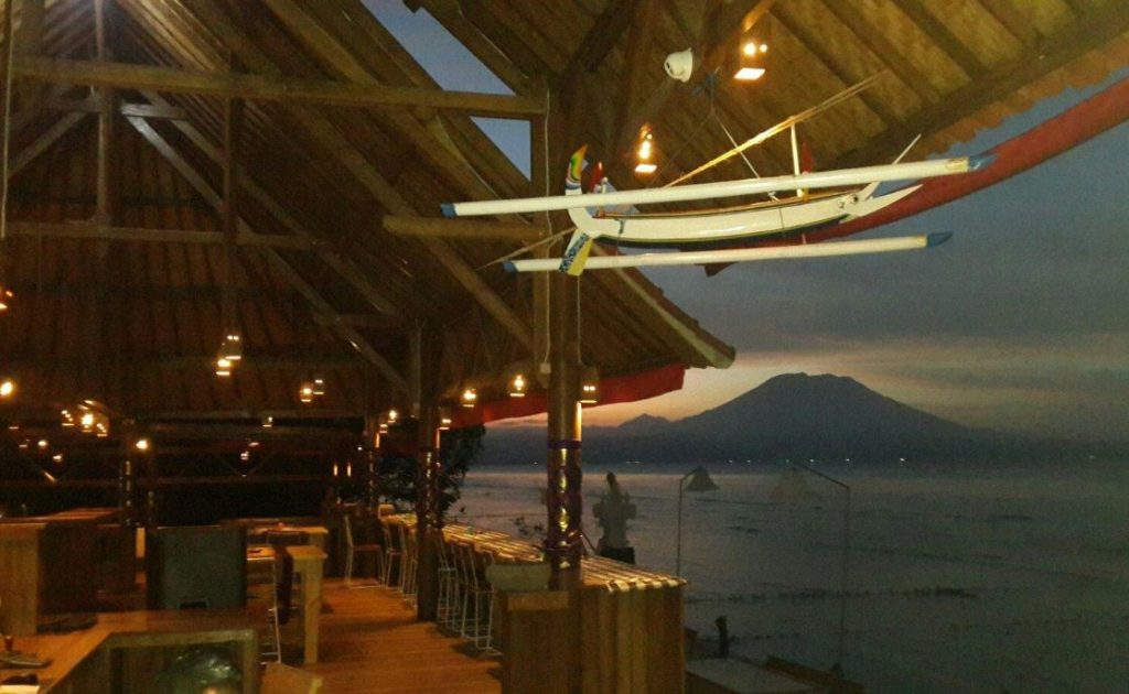 Warung Mola Mola@thenusapenida.com