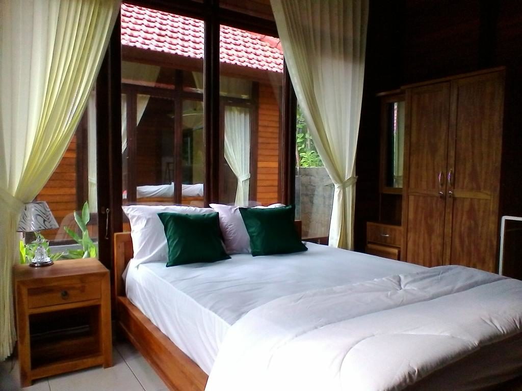 gepah garden cottage@thenusapenida.com