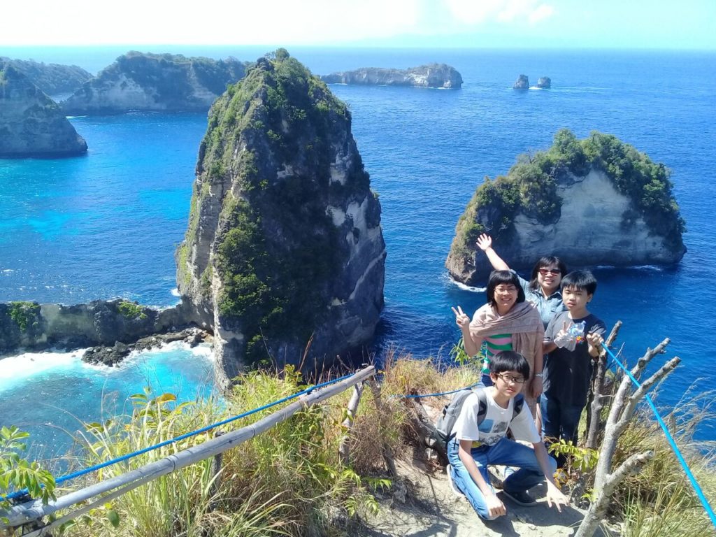 Pulauseribunusapenida@thenusapenida.com