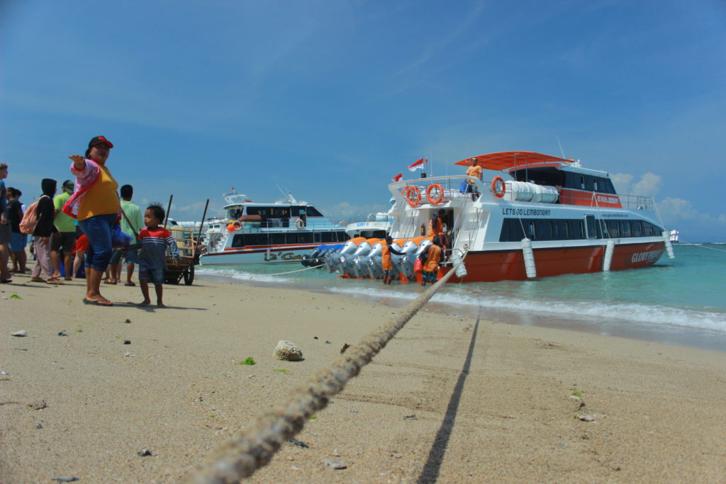 Gloryexpressfastboat@thenusapenida.com