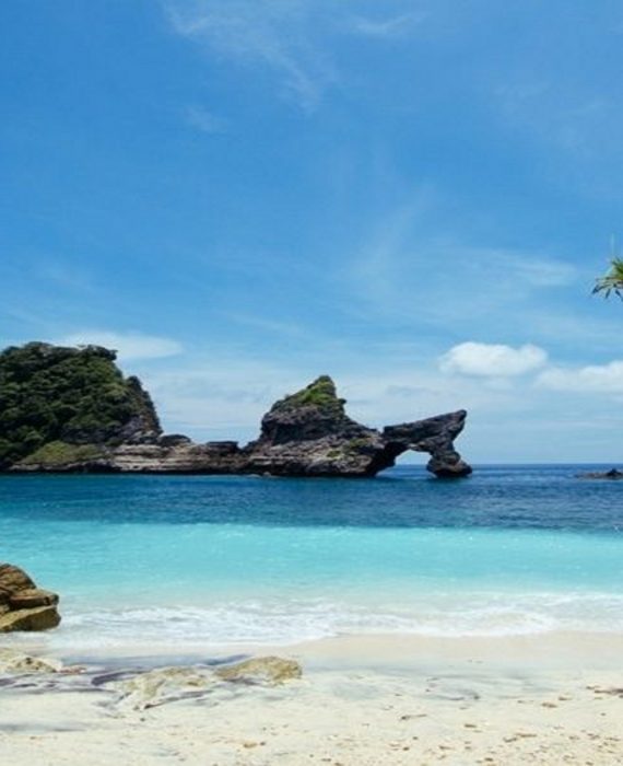 pantai atuh nusa penida