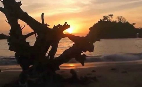 unset-pantai-crystal-bay-nusa-penida-540x405