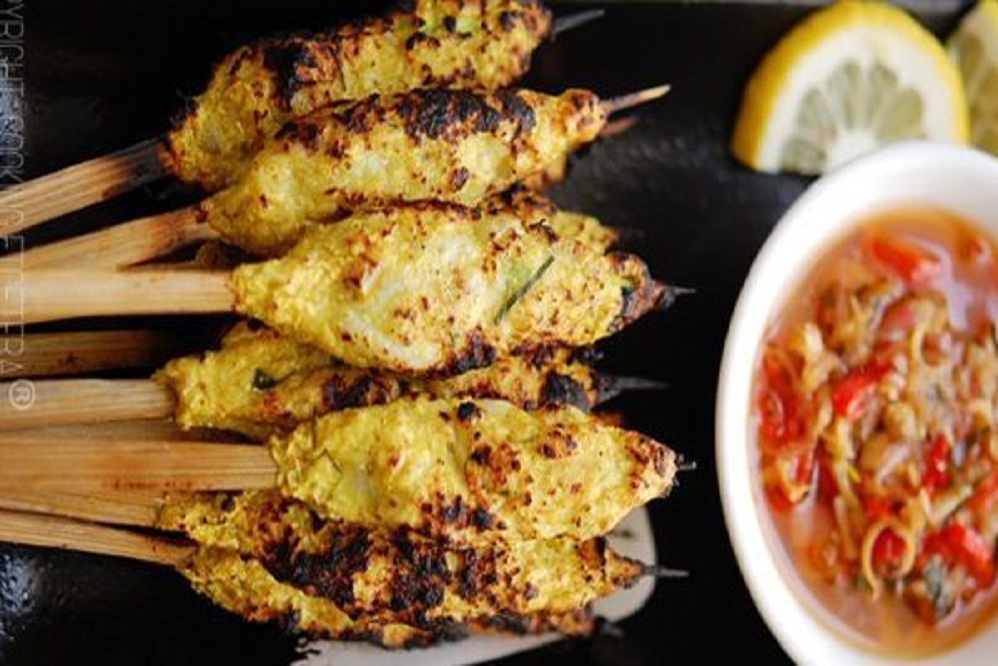 Sate-lilit-Nusa-Penida-600x325@thenusapenida.com