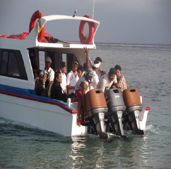 Dwi-Manunggal-Fast-Boat@thenusapenida.com