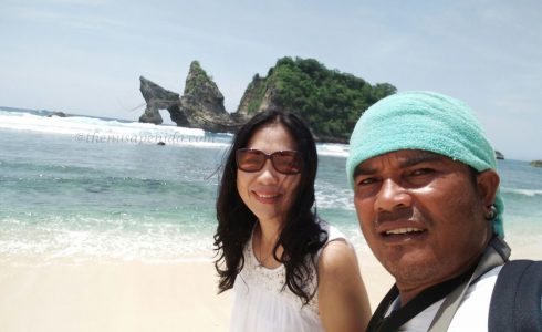 atuh beach@thenusapenida.com