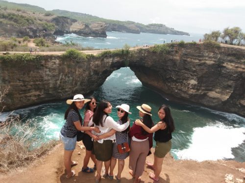 Brokenbeach@thenusapenida.com
